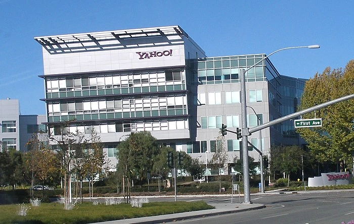 Rise & Fall Yahoo: Cerita Keruntuhan Yahoo di Era Digital